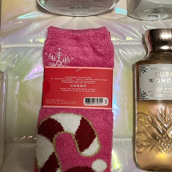 BATH & BODY WORKS NWT AUTHENTIC DISCONTINUED “PURE WONDER” SCENT GIFT BAG SET - Picture 5 of 14